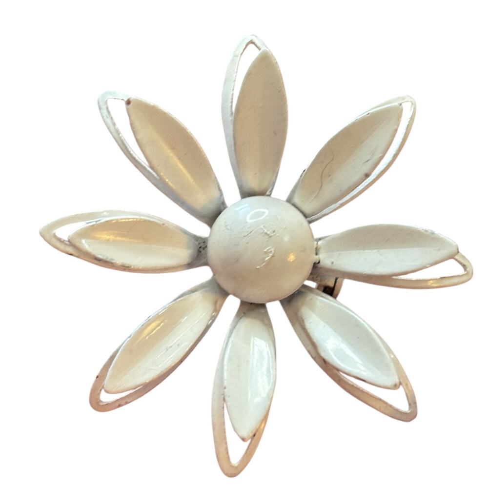Vintage White Enamel Daisy Brooch Gold Tone Mid Century Flower Pin Minimalist
